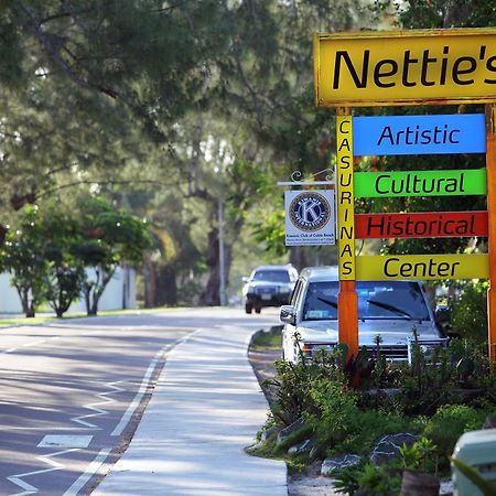Nettie'S Different Of Nassau Casuarina'S Hotel Exterior photo