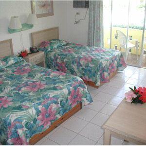 Nettie'S Different Of Nassau Casuarina'S Hotel Exterior photo