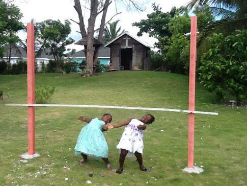 Nettie'S Different Of Nassau Casuarina'S Hotel Exterior photo